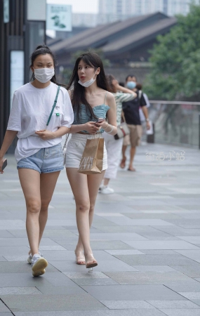 长腿小姐姐