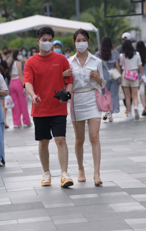 白衣白裙白净~