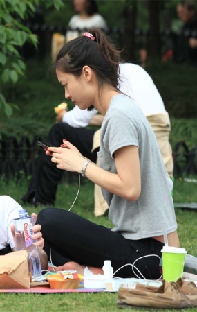 No1268 从早春盼到秋天，终于把一双美女好脚尽数收入囊中 第1套
