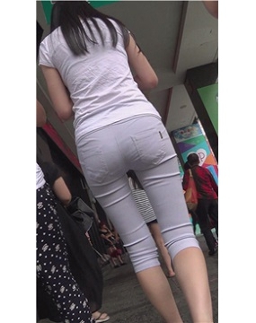 娇小紧身裤小PP少F [628 MB]