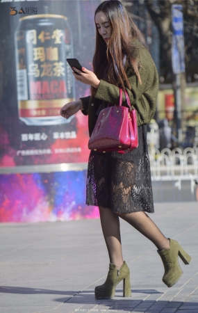 蕾丝纱裙大高跟鞋美女-12P
