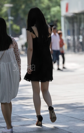 比诺-细高跟连衣裙美女-11P