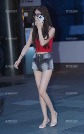 热裤美腿