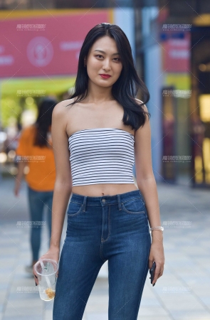 紧牛小姐姐