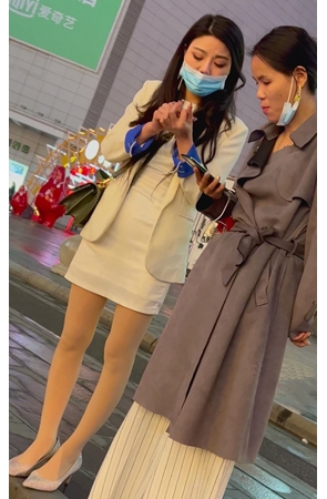 气质肉丝美女