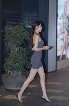 漂亮的气质美女[1.82G/MP4]