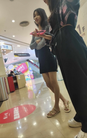 极品气质黑色包臀短裙女神