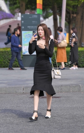 黑裙美女 21-10-31-62P2