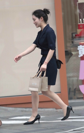 街拍高跟OL