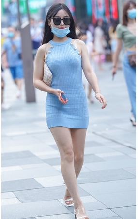 蓝色连体裙小姐姐(116P)[1.29G/JPG]