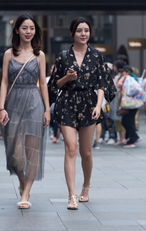 搭讪长腿小姐姐