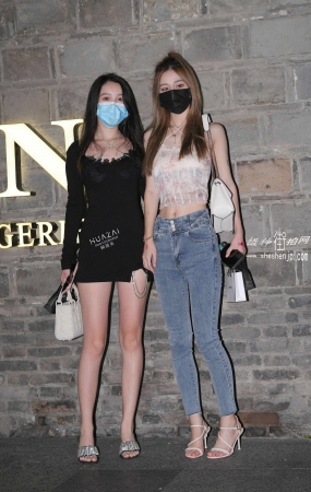 21818-19+128/坦白说我选黑色衣服的 6P