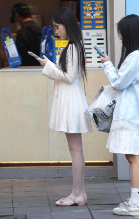 白丝妹子