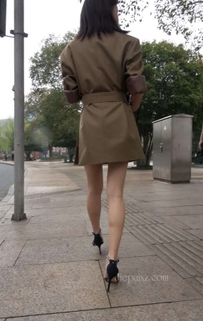 4K – 时尚美女 [1.10 GB/MP4]