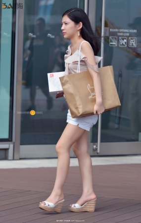 被街拍的美女-11P