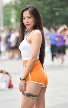 爱运动的小姐姐