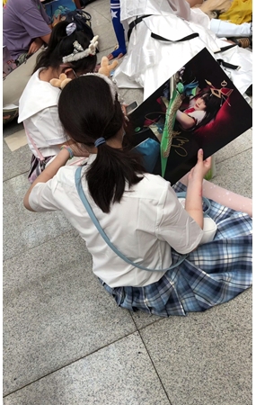 漫展小妹