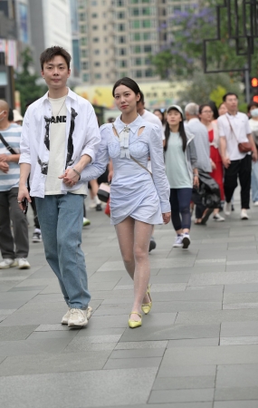 爱穿丝袜的女盆友