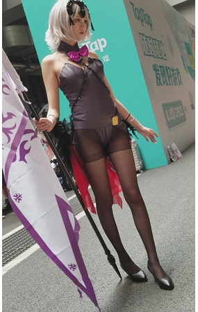 coplay黑丝小姐姐