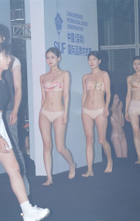 内衣展02