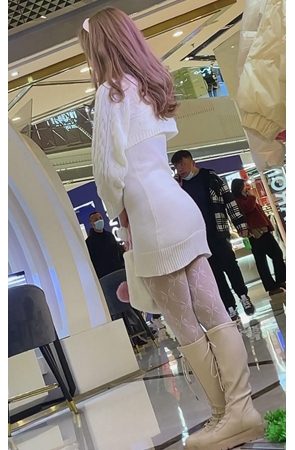 白色包臀裙美女
