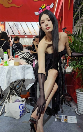 台球展妍熙美腿高跟手机4K-5min 12P