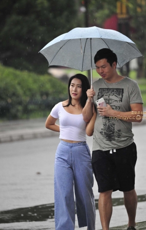 2017-08-13丰满少妇