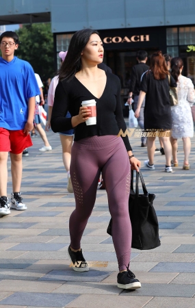 紧身健美裤MM