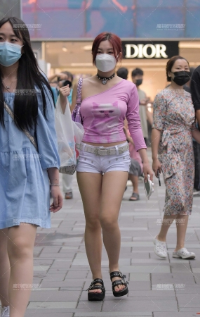 漂亮的牛仔闺蜜
