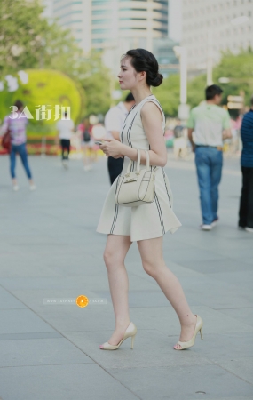 短裙美腿高跟精致美女-22P