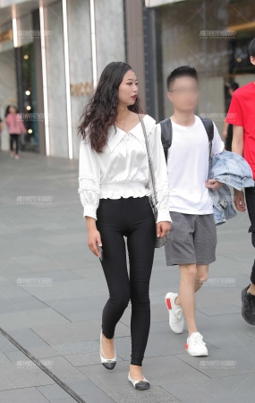 紧身长腿