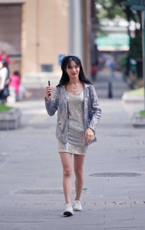 御风&在沙面公园搭讪的肉丝甜美小姐姐九月【套图+视频】