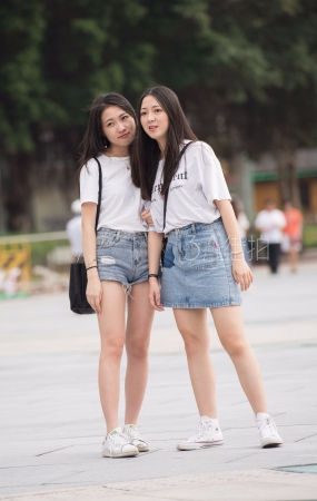 花城汇热裤美女-12P