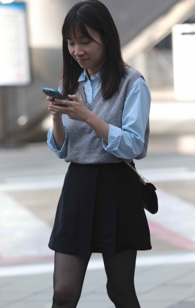 街拍黑丝少妇