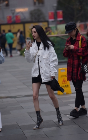 高跟美女