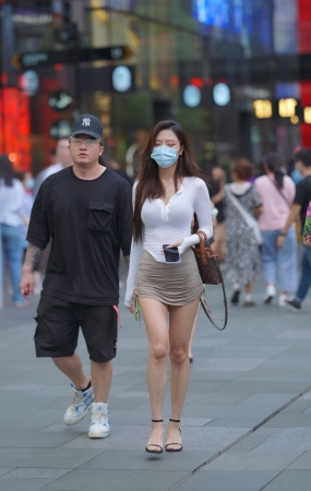 美腿小姐姐