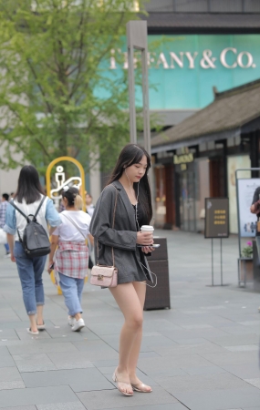 可爱美眉