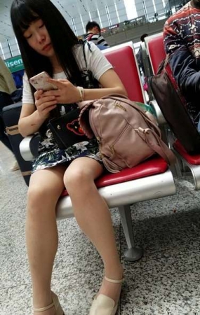 4k超清，连衣裙肉丝袜美腿美眉