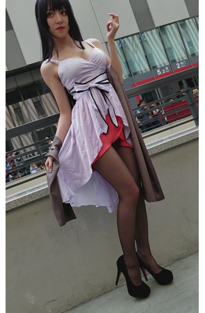 漂亮的coplay黑丝美女