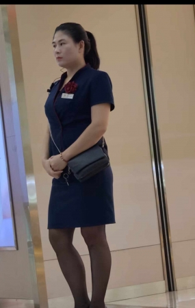 珠宝店极品制服黑丝高跟