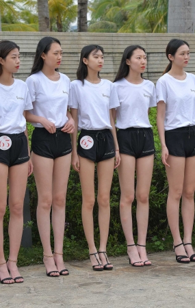 好多美腿小姐姐