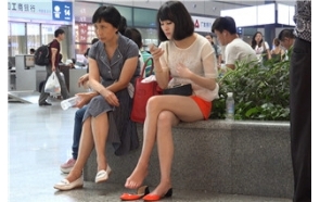 4K – 这腿又细又长 [1.04 GB/MP4]