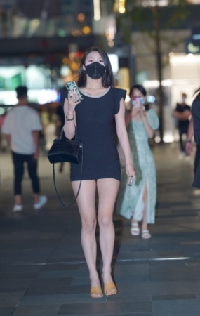 美腿短裙