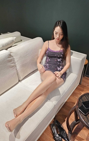 躺着沙发上的肉丝美腿4K视频9min