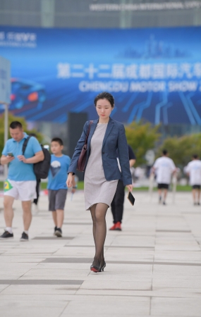 9910-20+65/一看就是凯迪拉克的