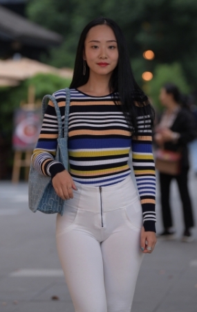 搭讪了，非常不错的小姐姐