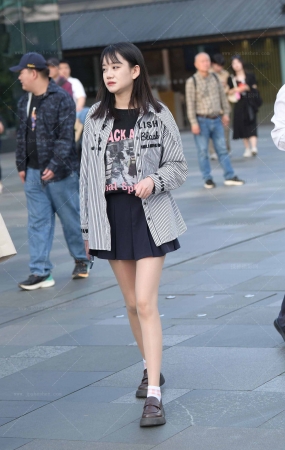23425-7+67√街拍丝袜女孩 16P