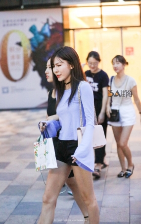 极品美腿妹子-7P