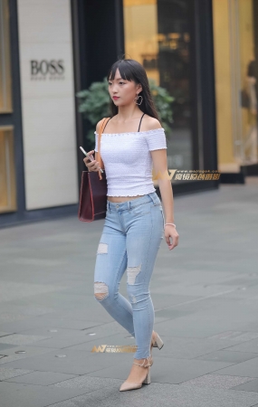 紧牛翘臀