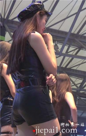 皮衣皮裤长腿showgirl美女